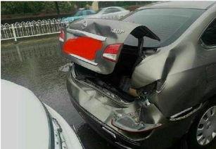 国产车撞击大车事故视频,惊心动魄的瞬间回顾